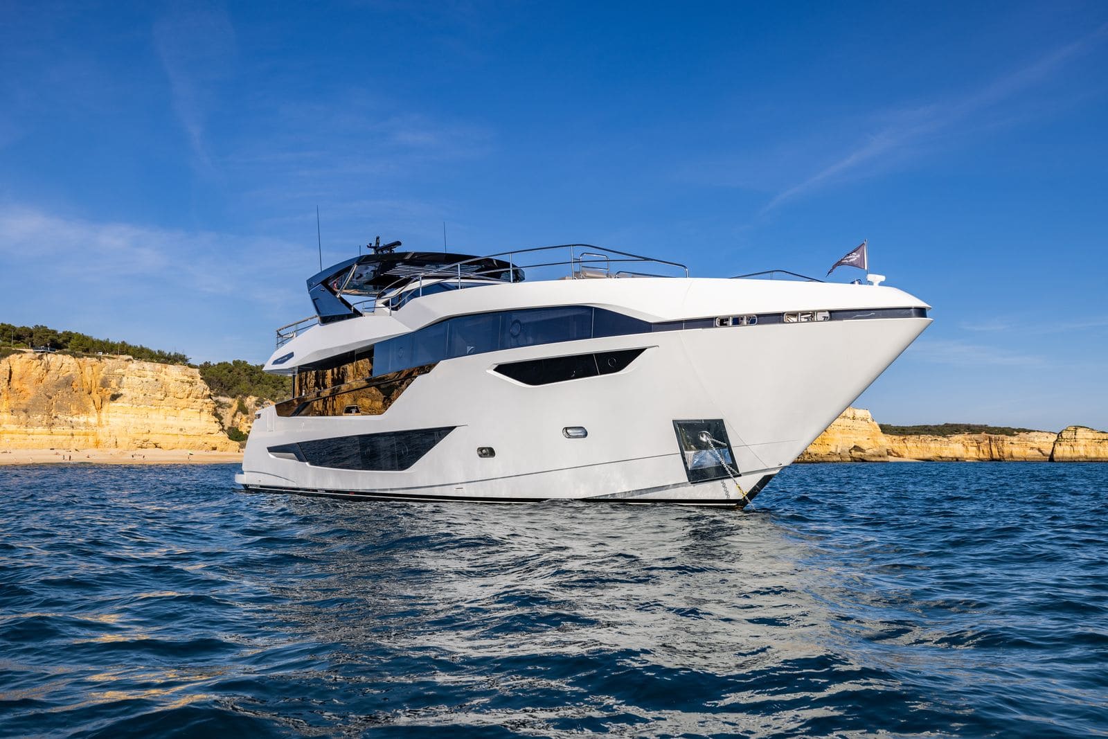 Экстерьер Sunseeker 100 Yacht NEW/Exterior Sunseeker 100 Yacht NEW