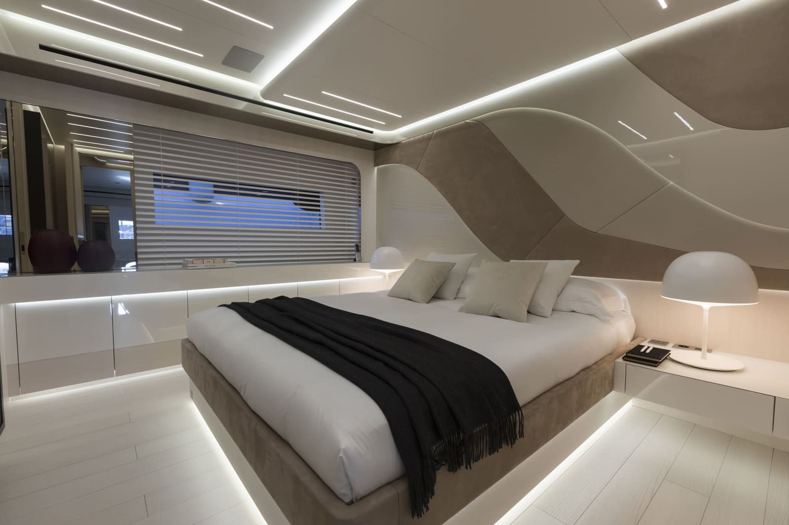 VIP-каюта/VIP cabin