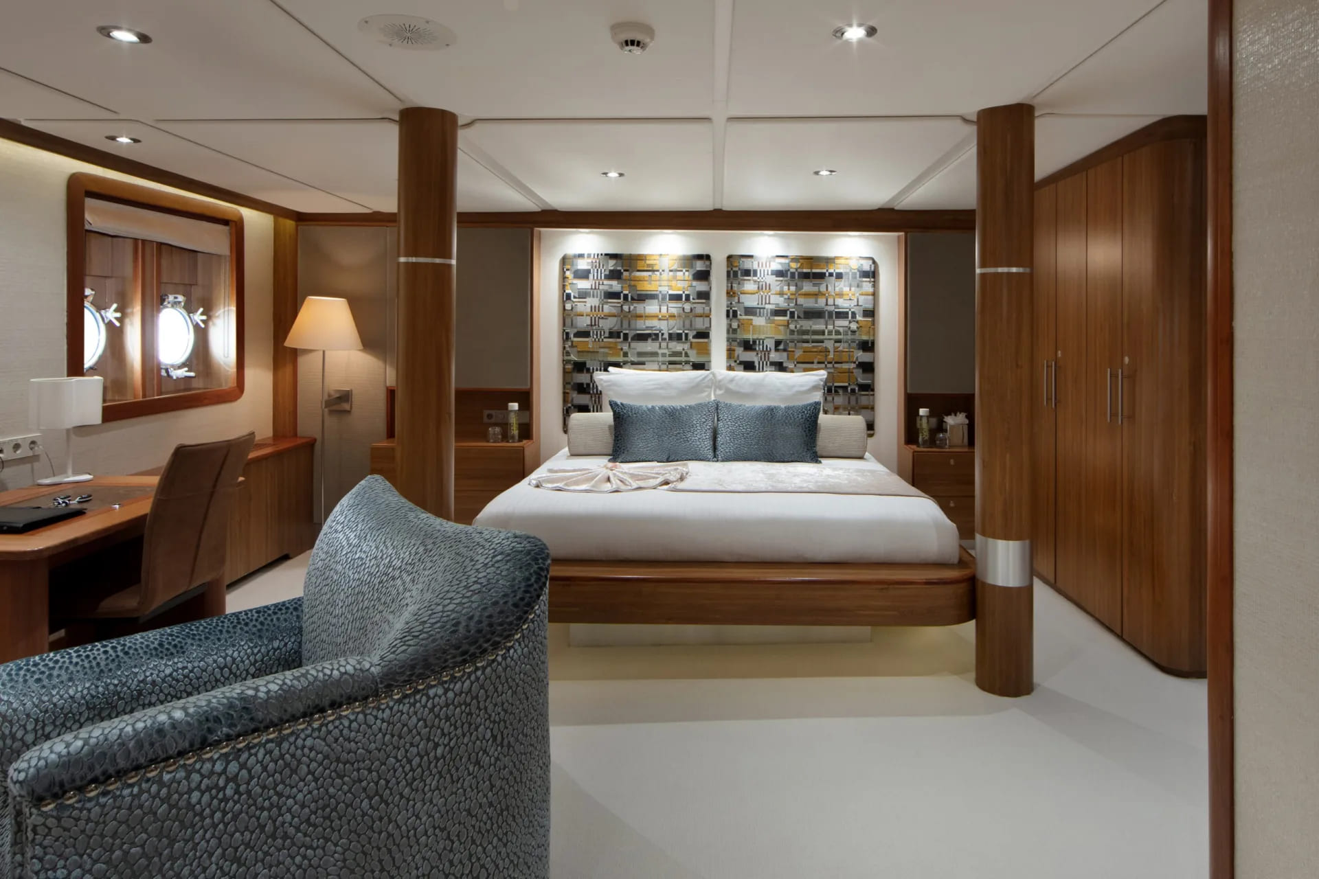 VIP-каюта/VIP cabin