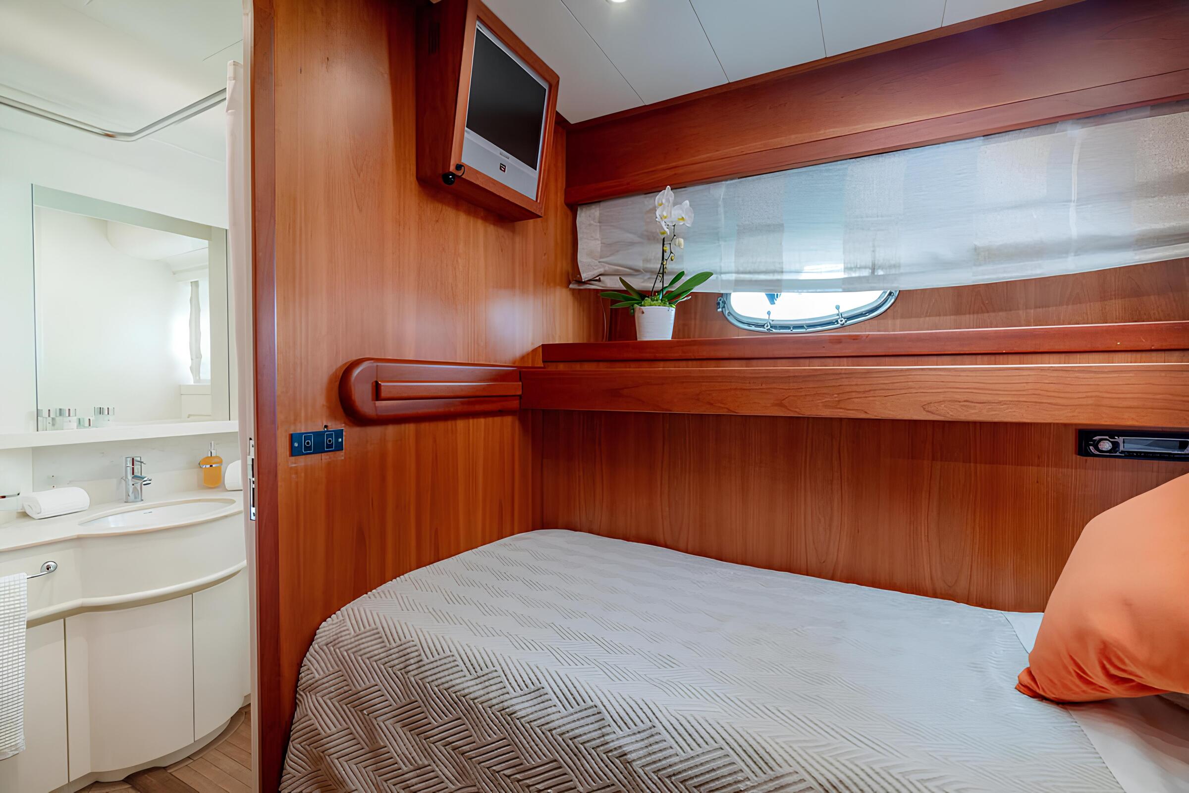 Каюта экипажа/Crew cabin