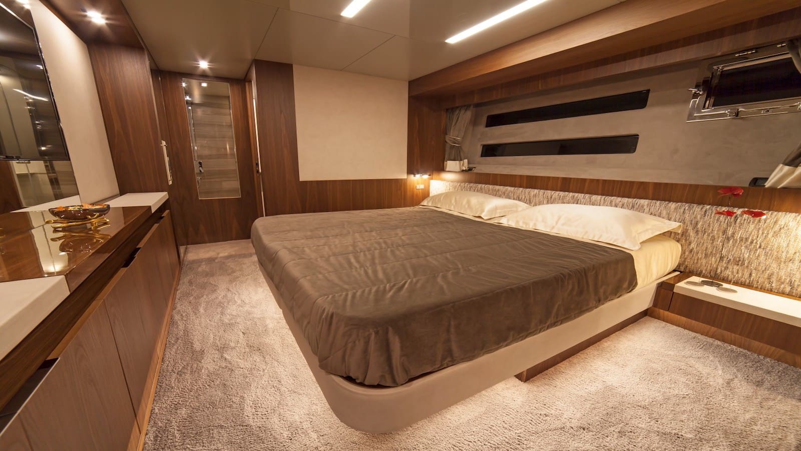 VIP-каюта/VIP cabin