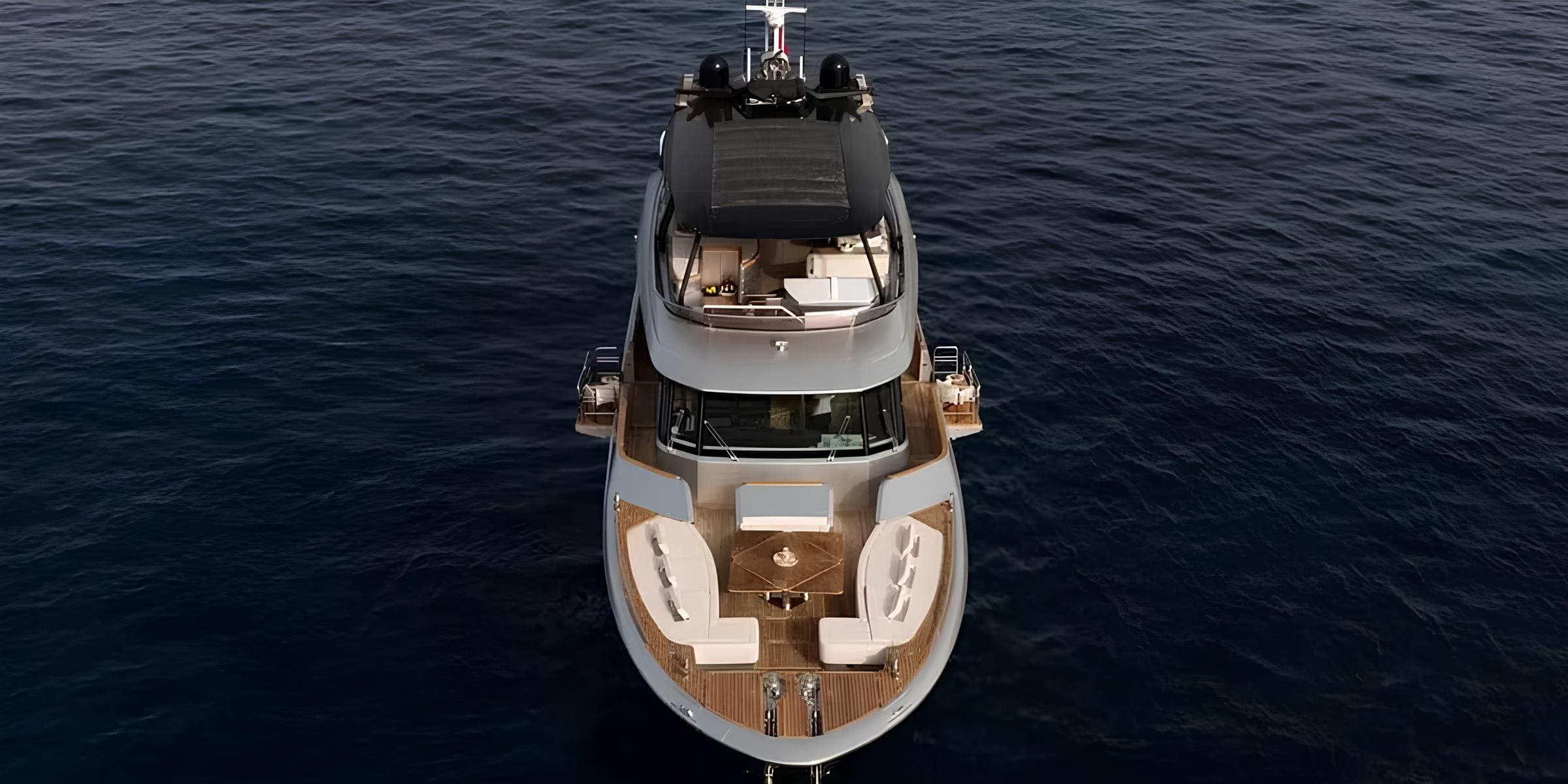 Экстерьер Monte Carlo Yachts MCY86 2013 MY VENUS/Exterior Monte Carlo Yachts MCY86 2013 MY VENUS