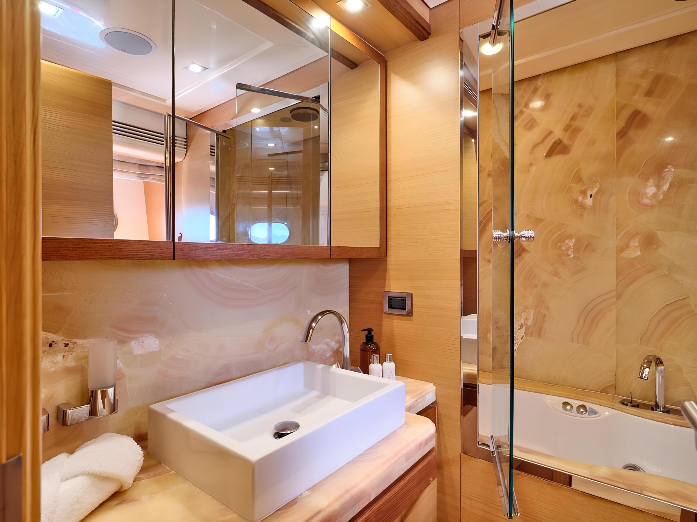 VIP-санузел/VIP bathroom